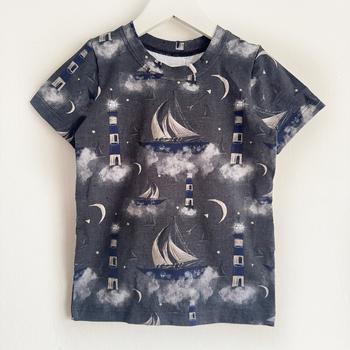 Rock Sailboat Short Sleeved Crew T-shirt 4-5 Years